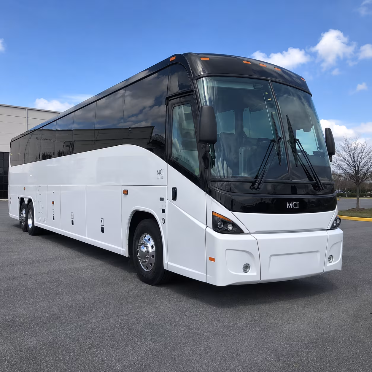 southfultoncoachbuscompany com will help you find group transportation to fulton county airport too